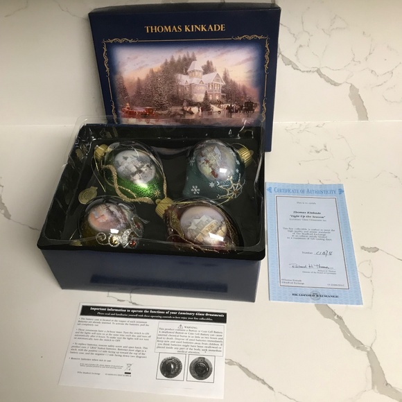Thomas Kinkade 4 Glass Christmas Luminary Ornaments “Light up the Season” - Picture 2 of 8
